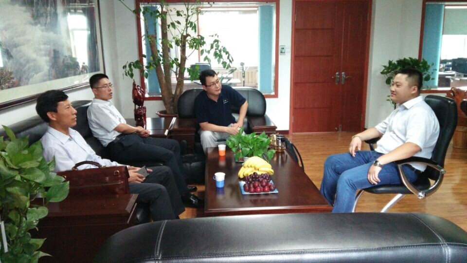 舍弗勒貿(mào)易(上海)有限公司北方區(qū)銷售總監(jiān)安軍民先生一行蒞臨濟(jì)南鴻慷機電參觀指導(dǎo)工作